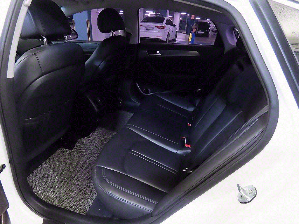 HYUNDAI Sonata - Vista 7