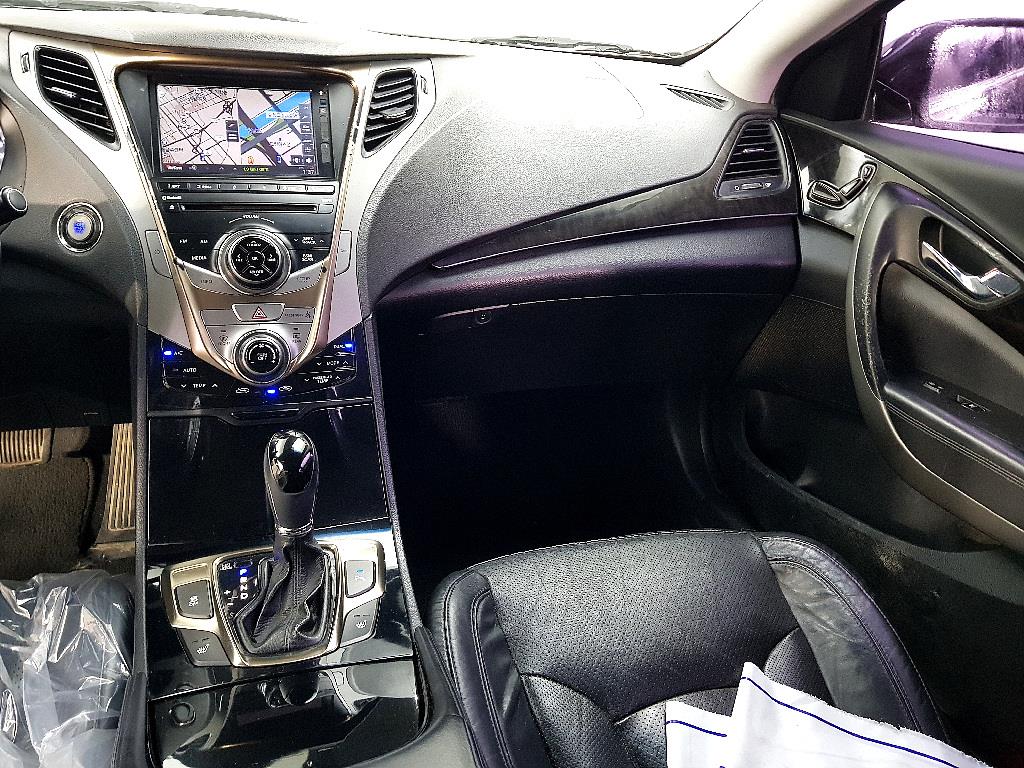 HYUNDAI Grandeur - Vista 10