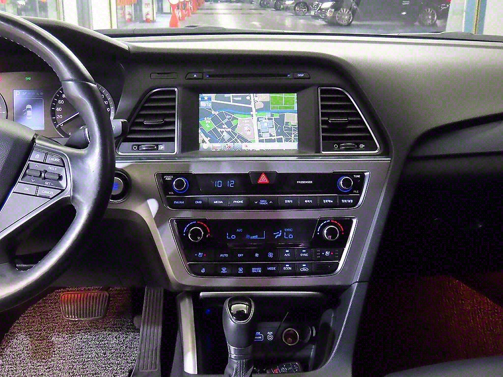 HYUNDAI Sonata - Vista 11