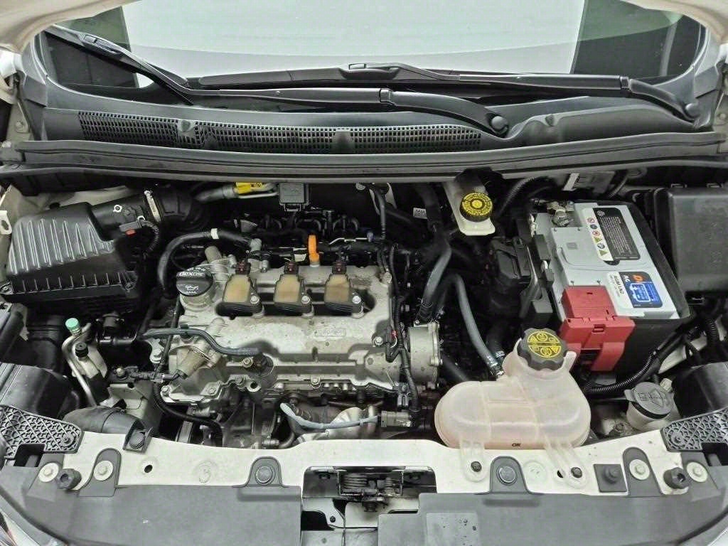 Chevrolet Spark - Vista 5