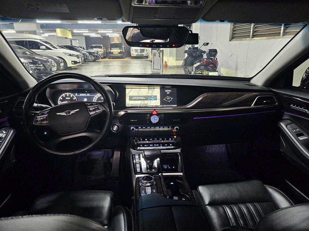 Genesis EQ900 - Vista 5