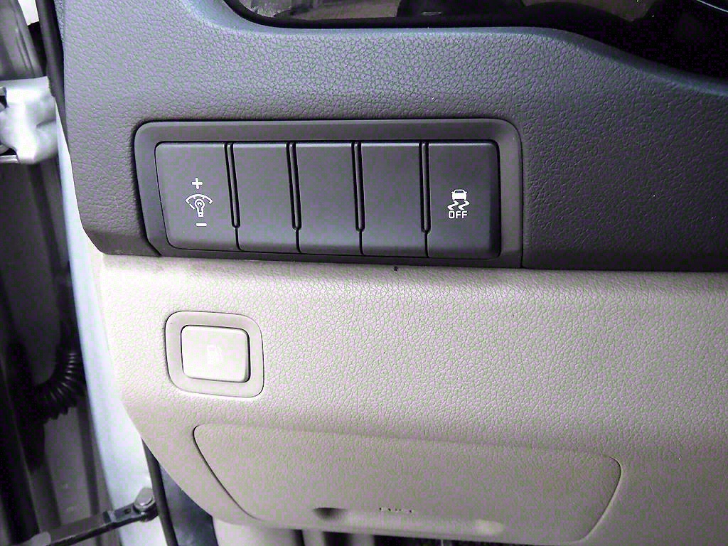 KIA Carnival 2015 Plateado - Importación desde Corea - HF Imports Iquique - Foto 13