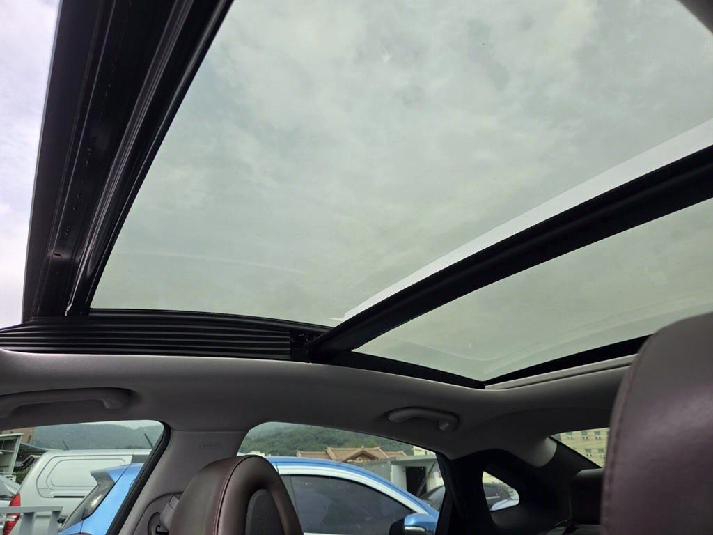 HYUNDAI Grandeur - Vista 5