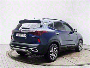 KIA Seltos - Vista 8