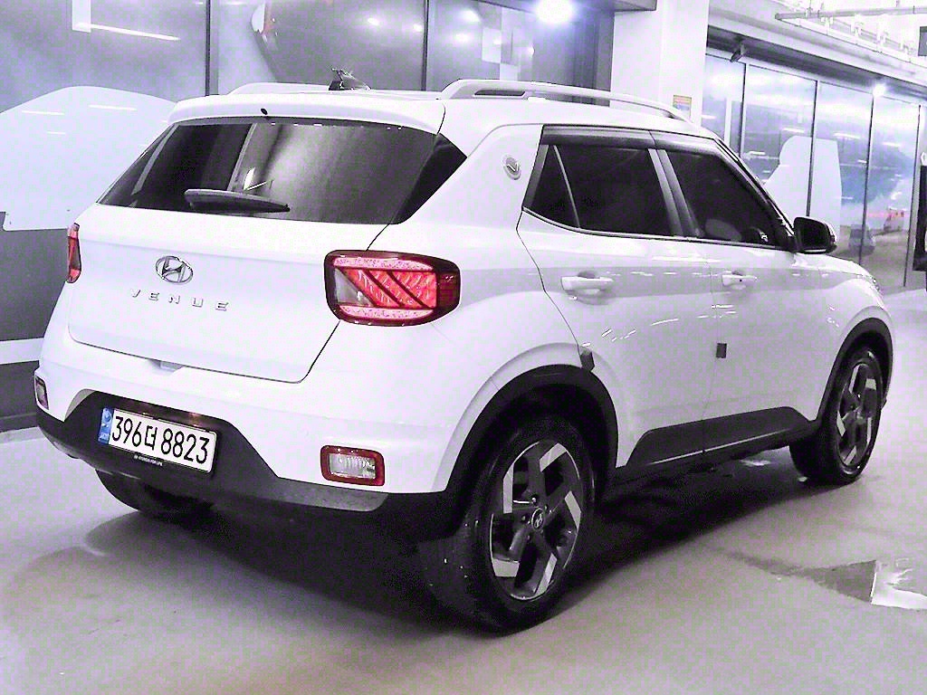 HYUNDAI Venue - Vista 4