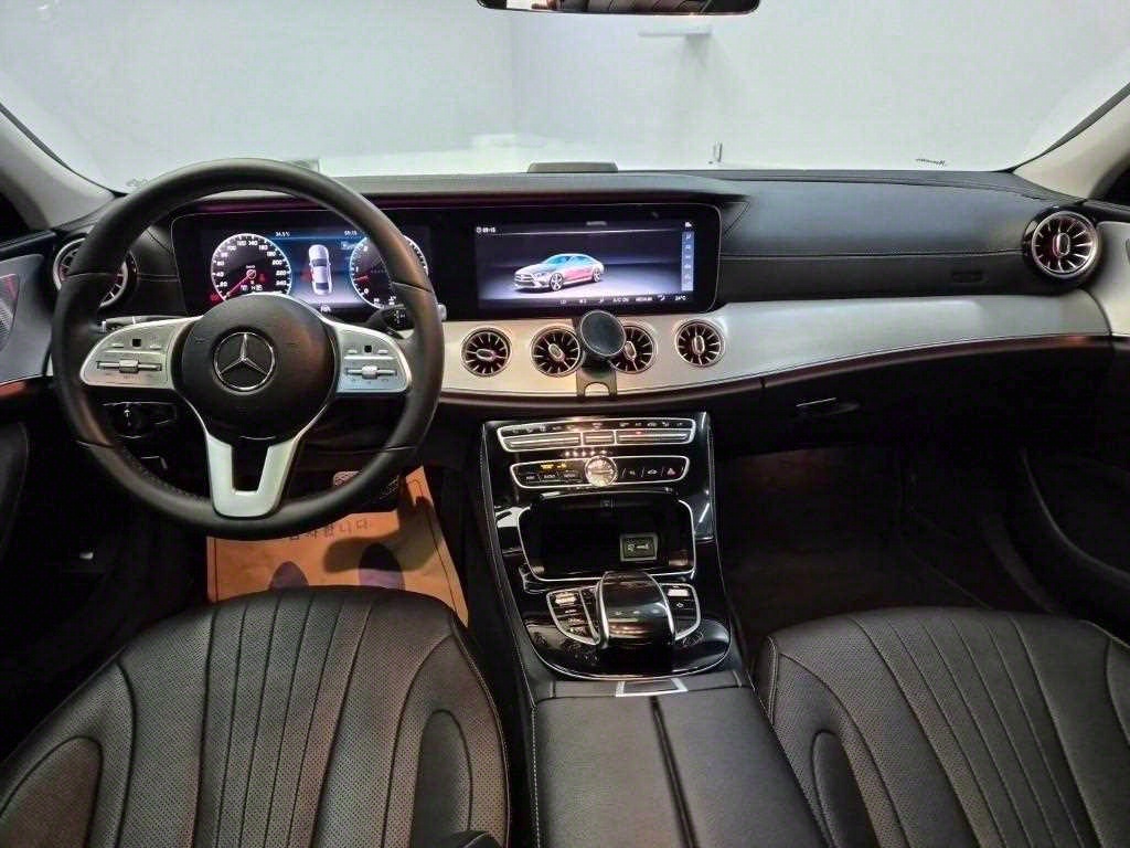 Mercedes Benz CLS Class - Vista 7