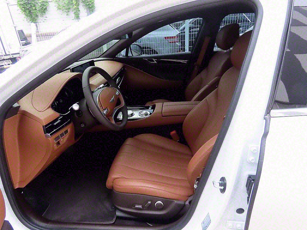 Genesis G80 - Vista 5