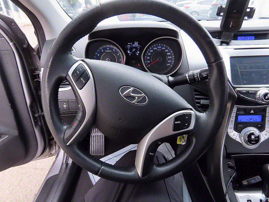 HYUNDAI Avante - Vista 8