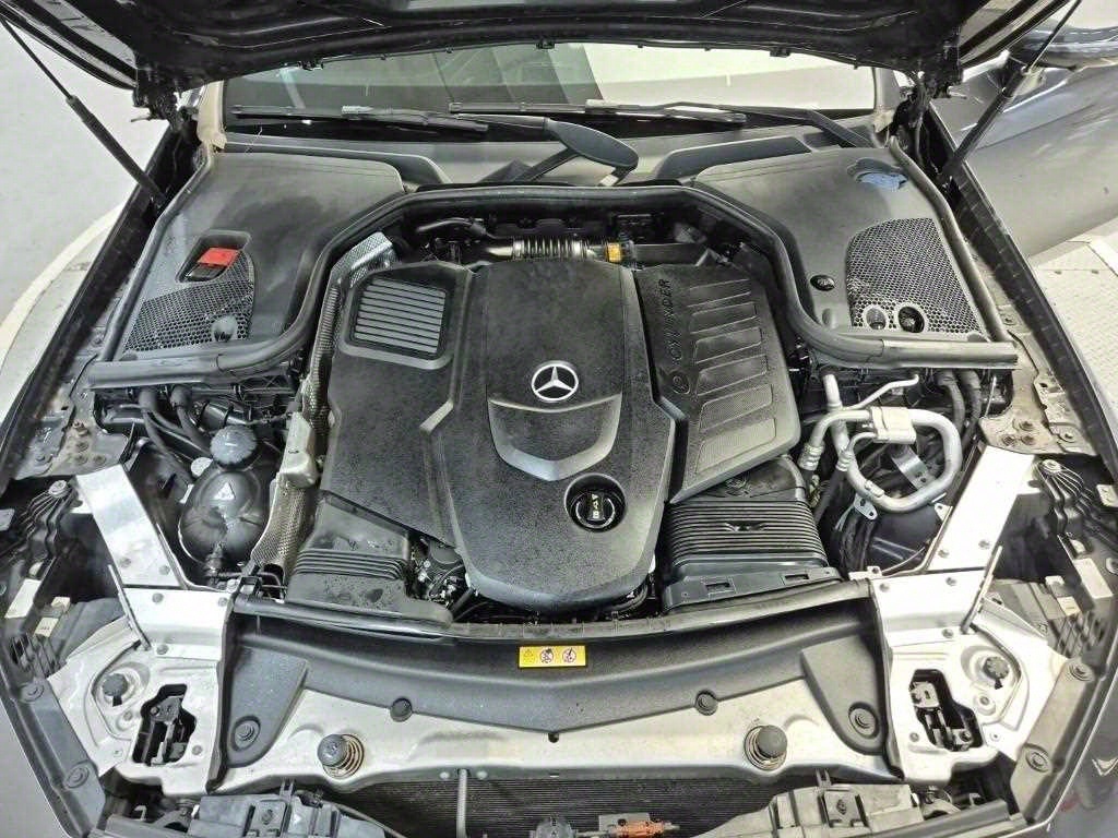 Mercedes Benz CLS Class - Vista 5