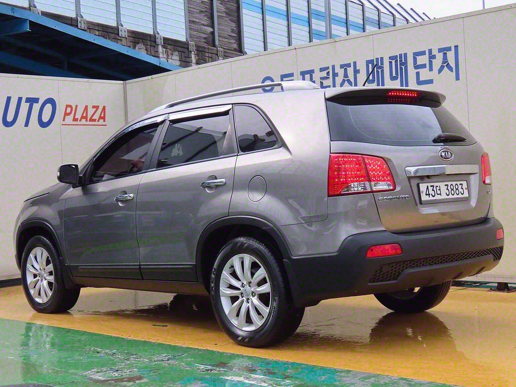KIA Sorento - Vista 4