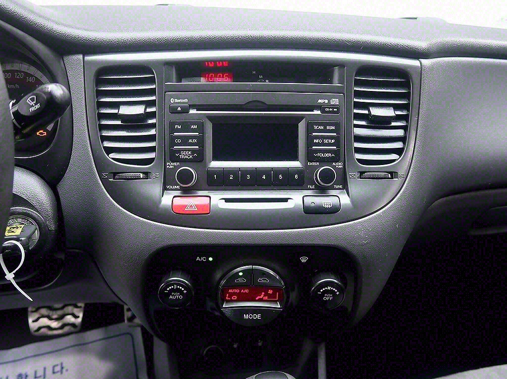 KIA Pride 2011 Gris - Importación desde Corea - HF Imports Iquique - Foto 9