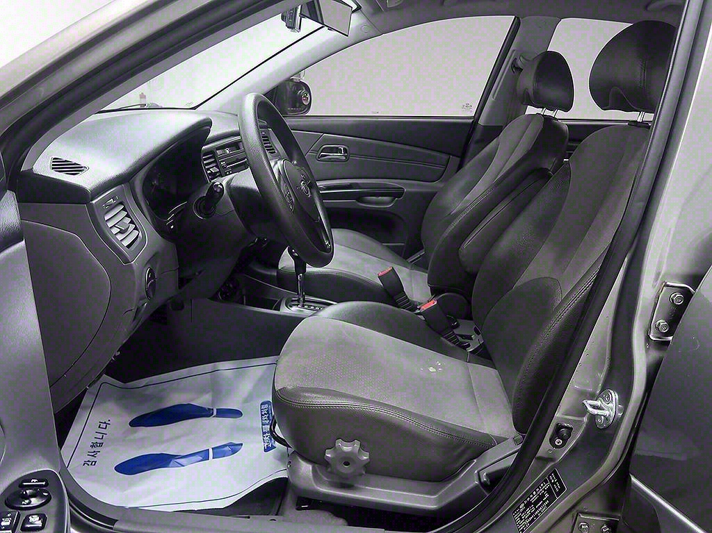 KIA Pride 2011 Gris - Importación desde Corea - HF Imports Iquique - Foto 11