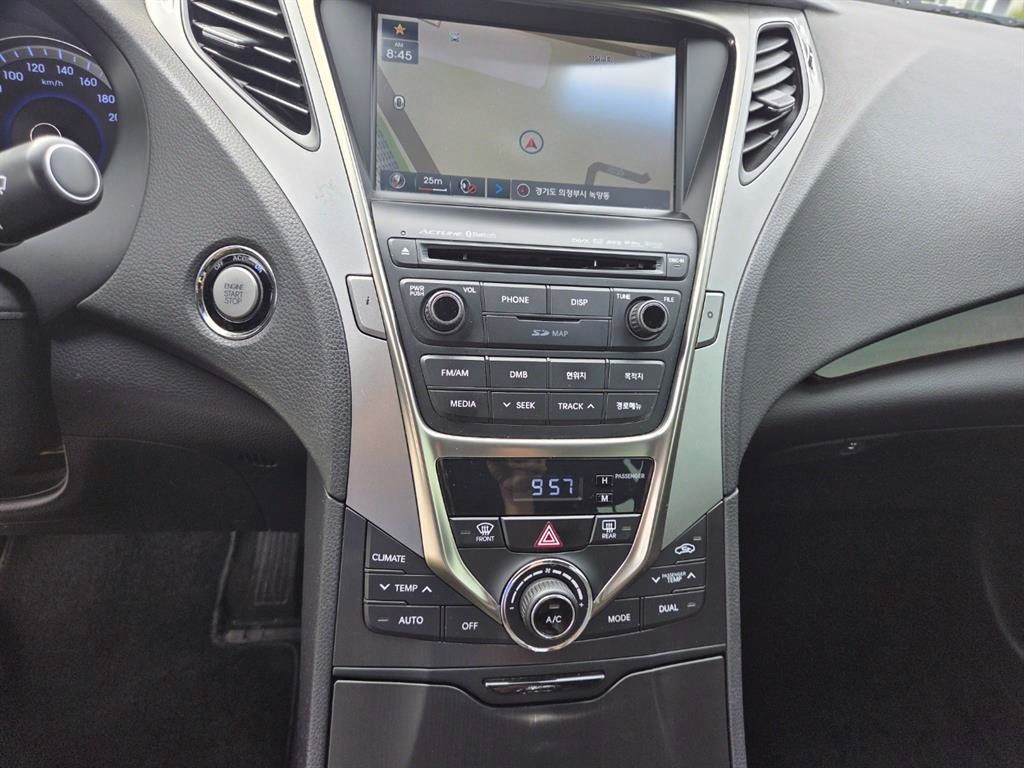 HYUNDAI Grandeur - Vista 6