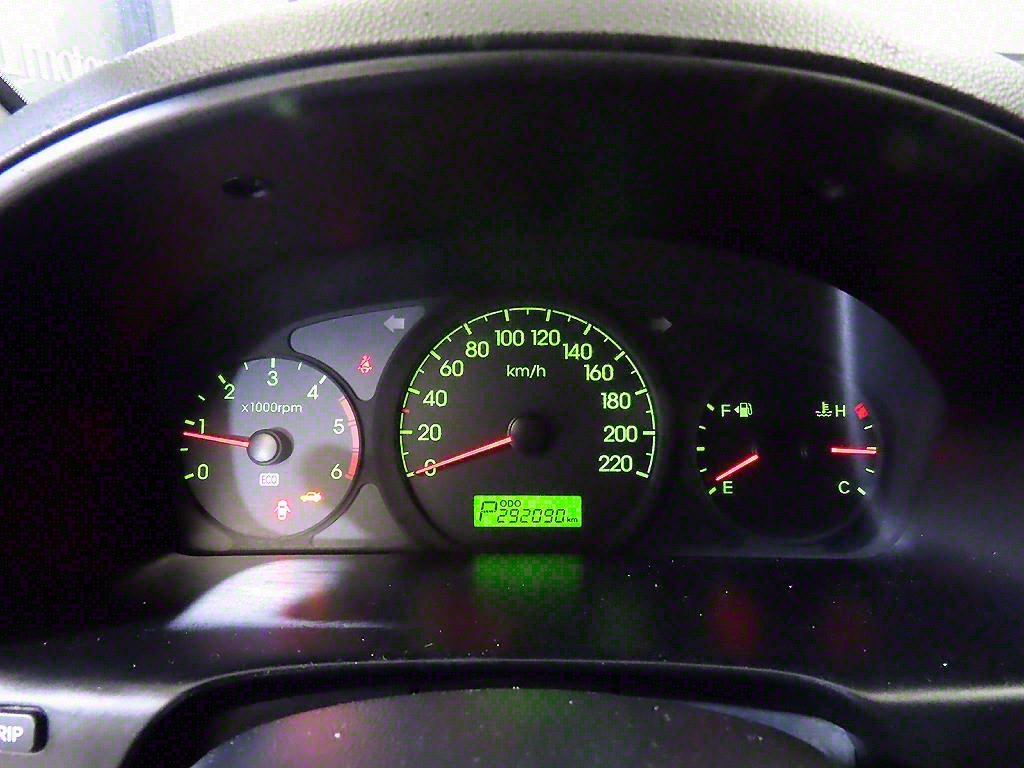 HYUNDAI Starex - Vista 9