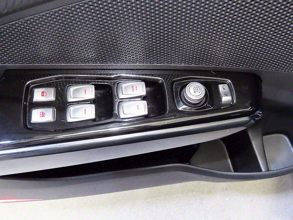 Ssangyong Tivoli 2016 Azul - Importación desde Corea - HF Imports Iquique - Foto 1