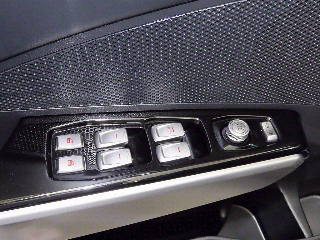 Ssangyong Tivoli 2016 Gris - Importación desde Corea - HF Imports Iquique - Foto 13