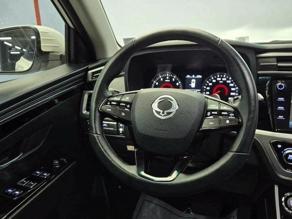 Ssangyong Korando - Vista 9