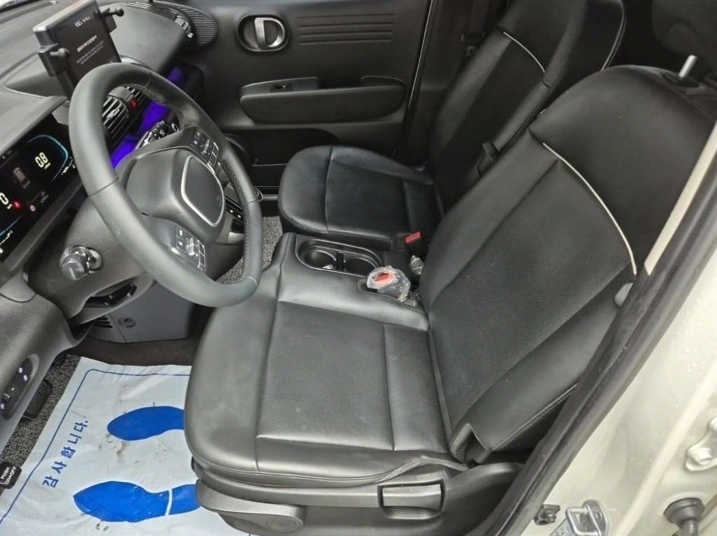 HYUNDAI Casper - Vista 11