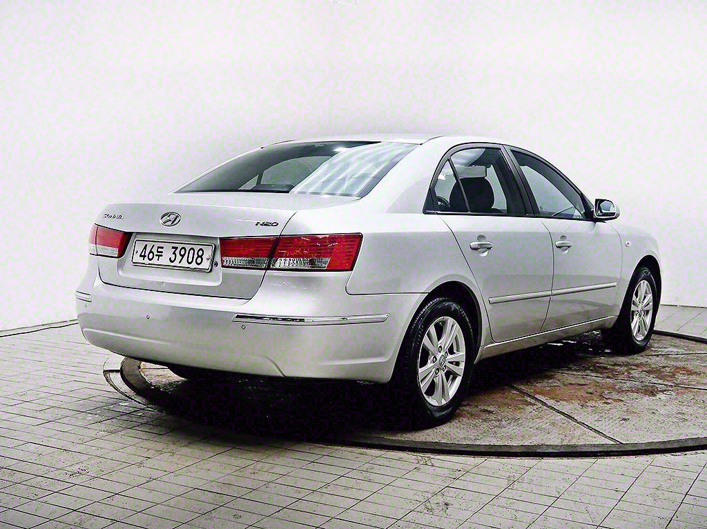 HYUNDAI Sonata - Vista 7