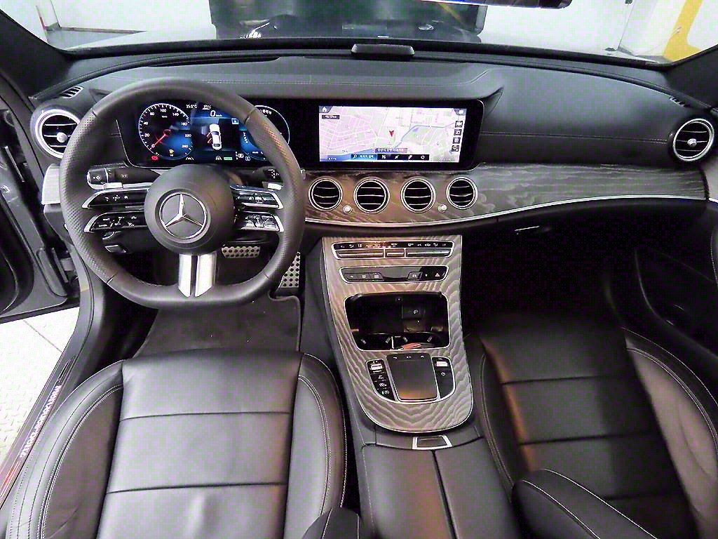 Mercedes Benz E class - Vista 7