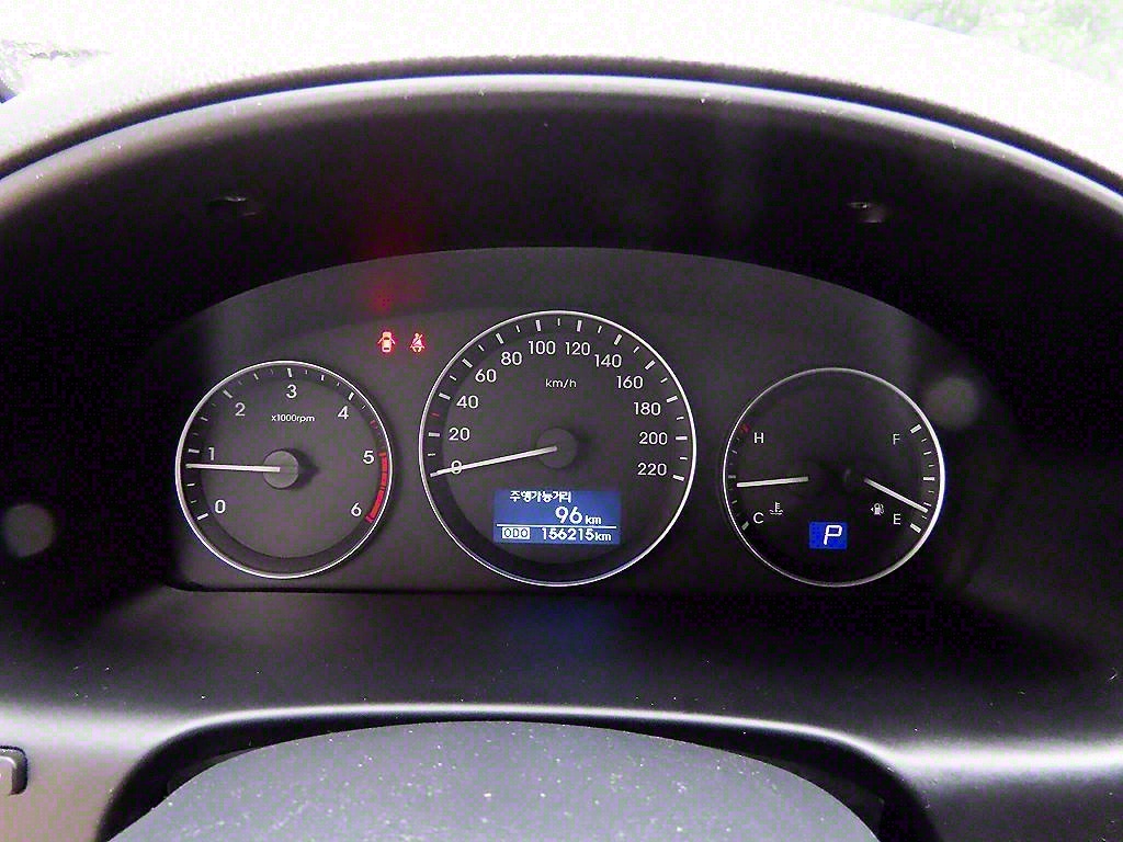 HYUNDAI Starex - Vista 9