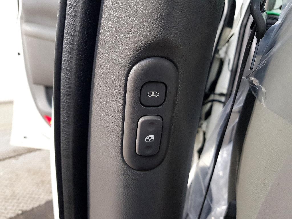 KIA Carnival 2013 Blanco - Importación desde Corea - HF Imports Iquique - Foto 14