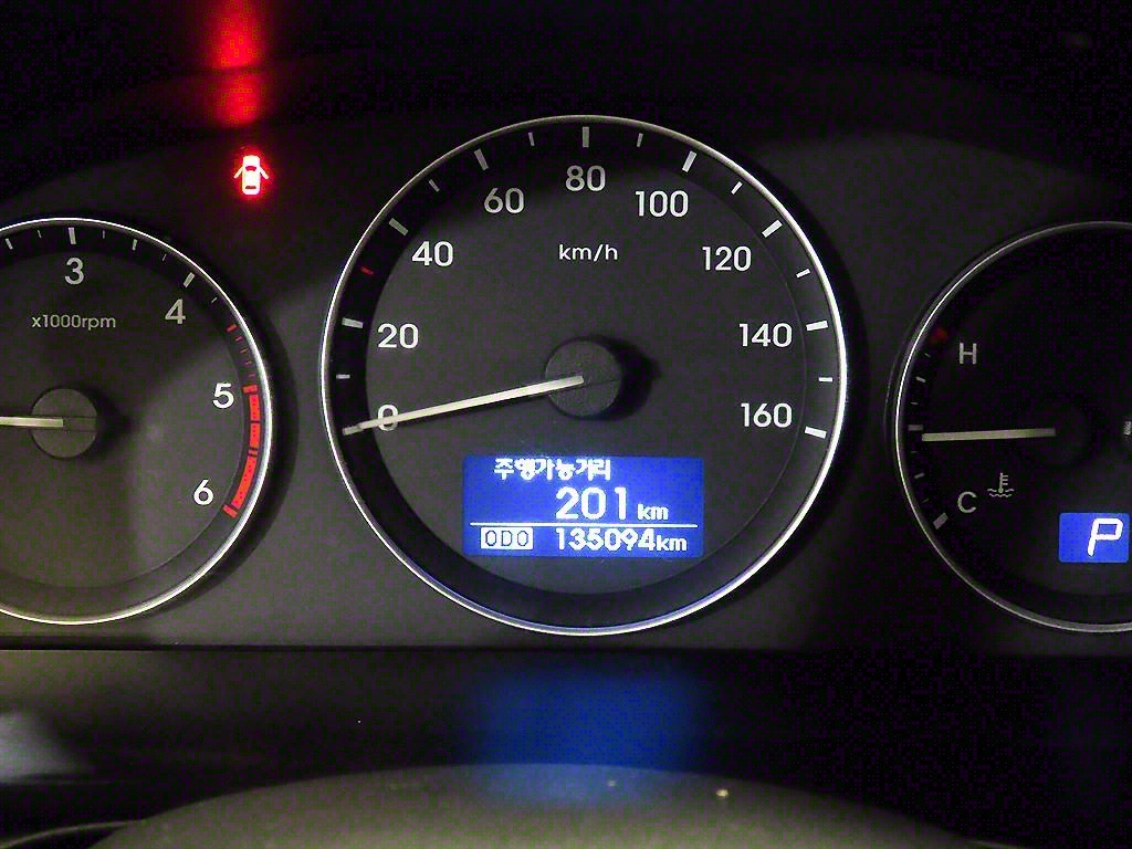 HYUNDAI Starex - Vista 10