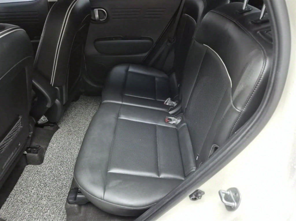 HYUNDAI Casper - Vista 12