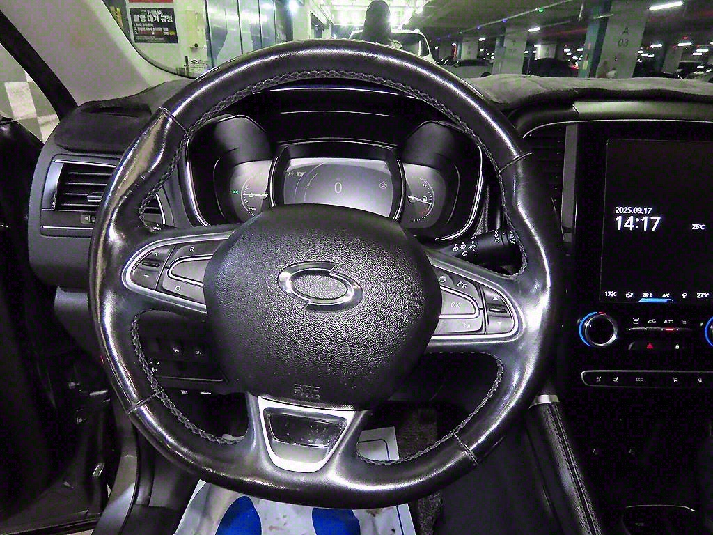 SAMSUNG QM6 - Vista 8