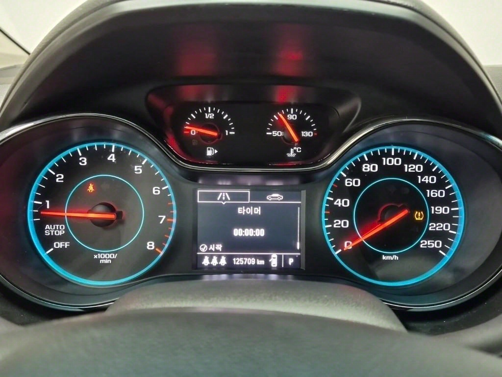 Chevrolet Cruise - Vista 5