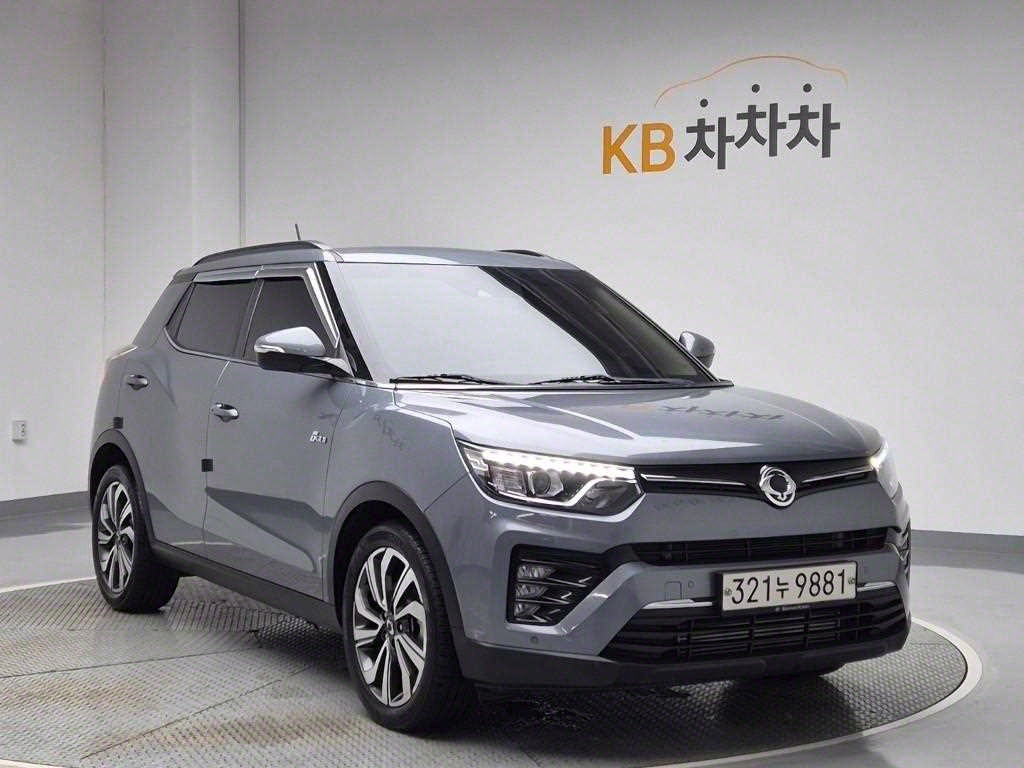 Ssangyong Tivoli - Vista 4