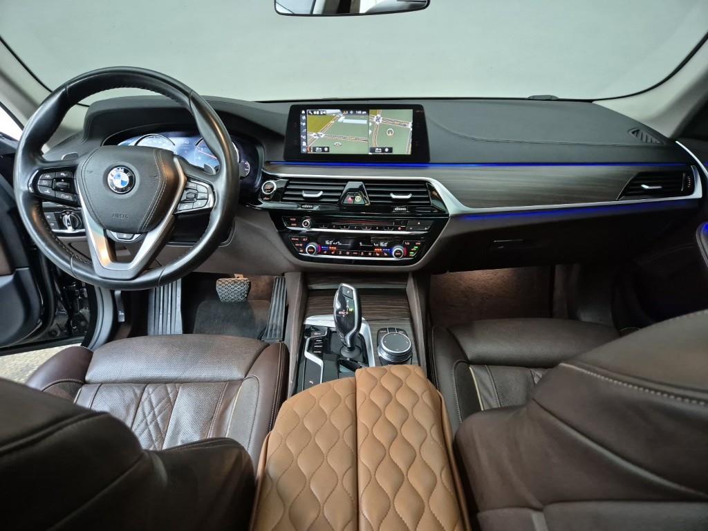 BMW 5 Series - Vista 5