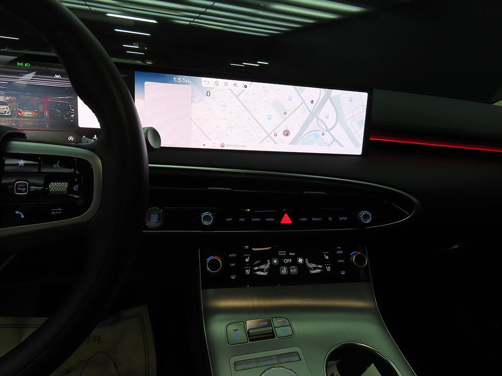 Genesis GV70 - Vista 10