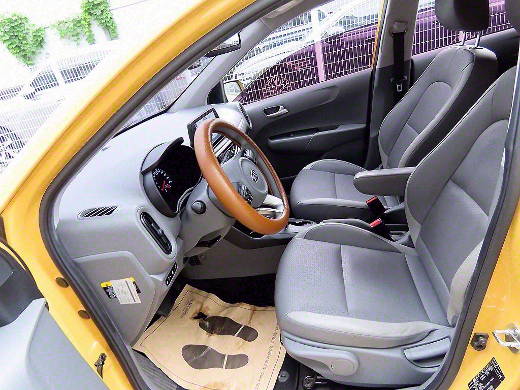 KIA Morning - Vista 5