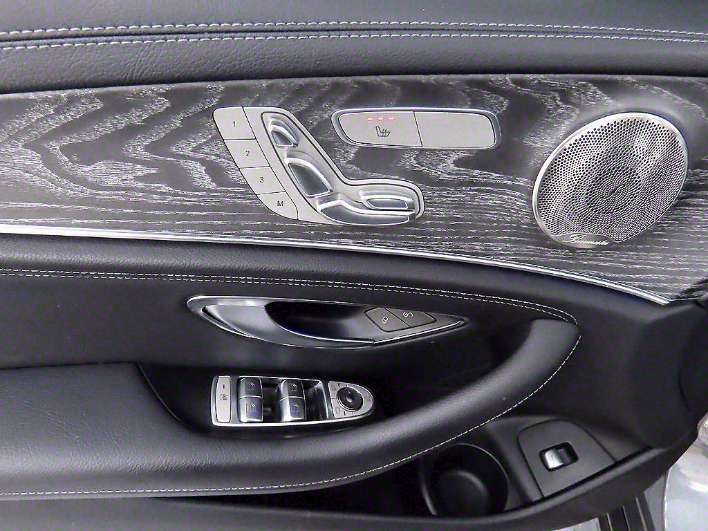 Mercedes Benz E class - Vista 11