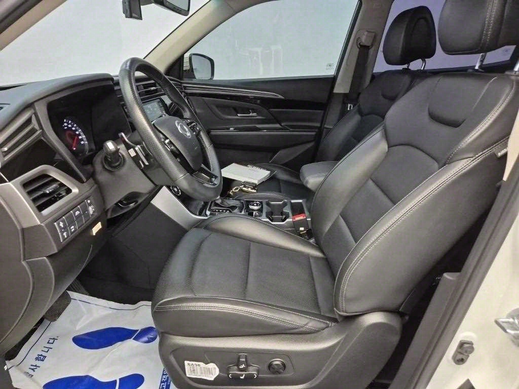 Ssangyong Korando - Vista 11