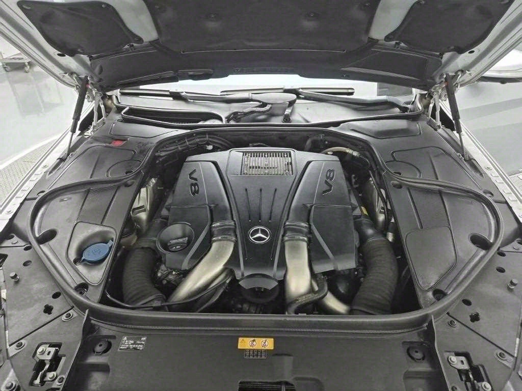 Mercedes Benz S Class - Vista 5