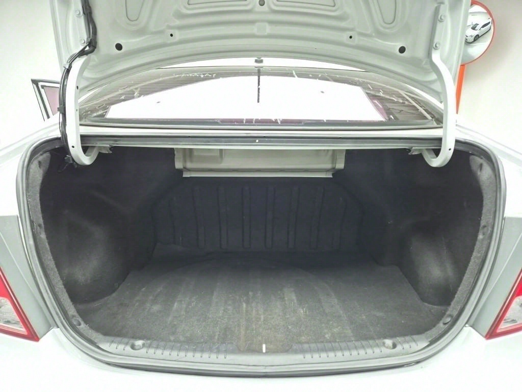 HYUNDAI Accent 2019 Blanco - Importación desde Corea - HF Imports Iquique - Foto 16