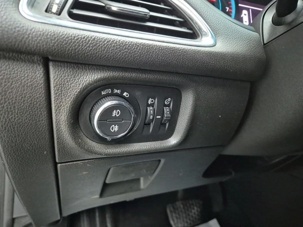 Chevrolet Cruise 2017 Negro - Importación desde Corea - HF Imports Iquique - Foto 16