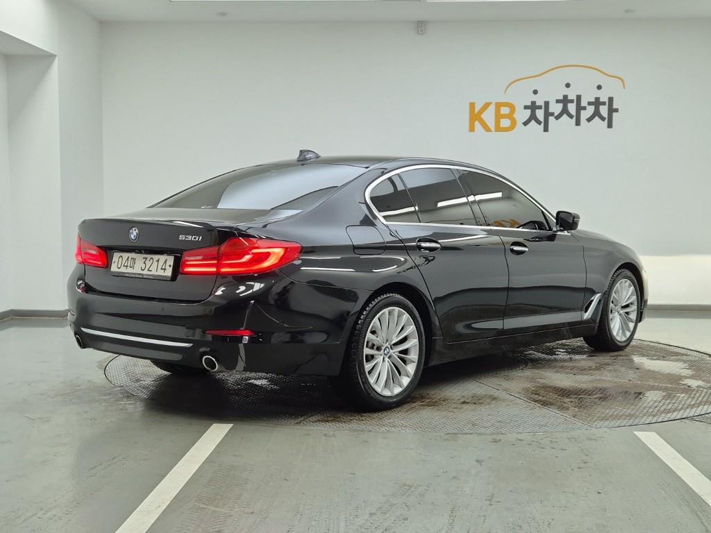 BMW 5 Series - Vista 4