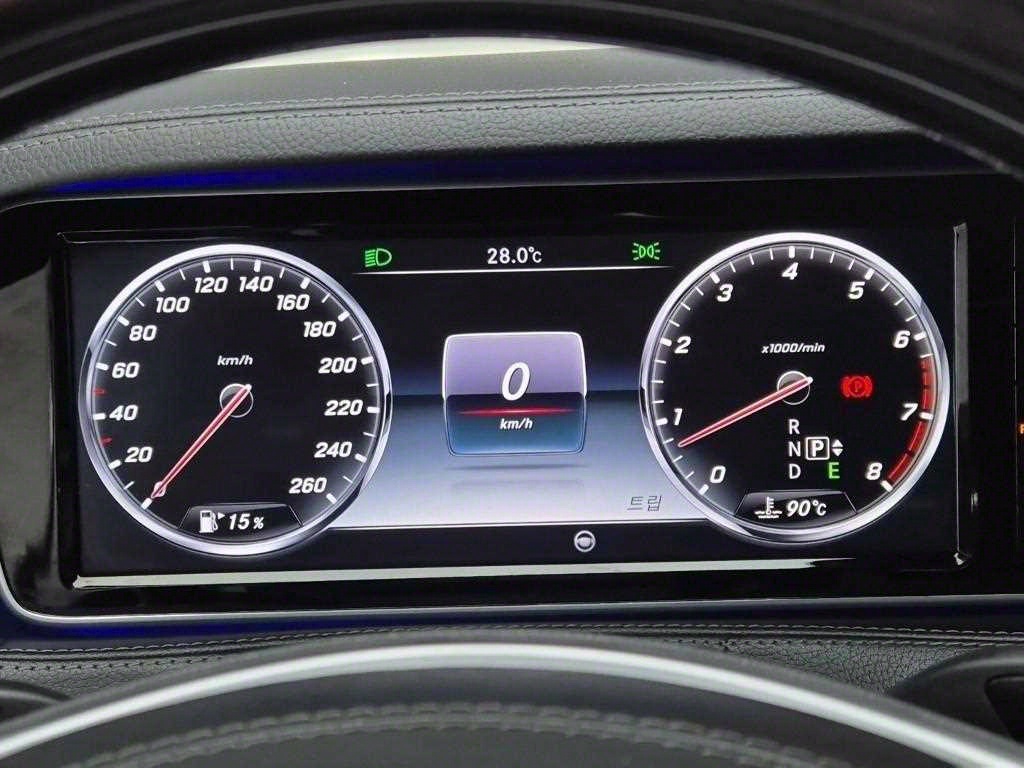 Mercedes Benz S Class - Vista 6