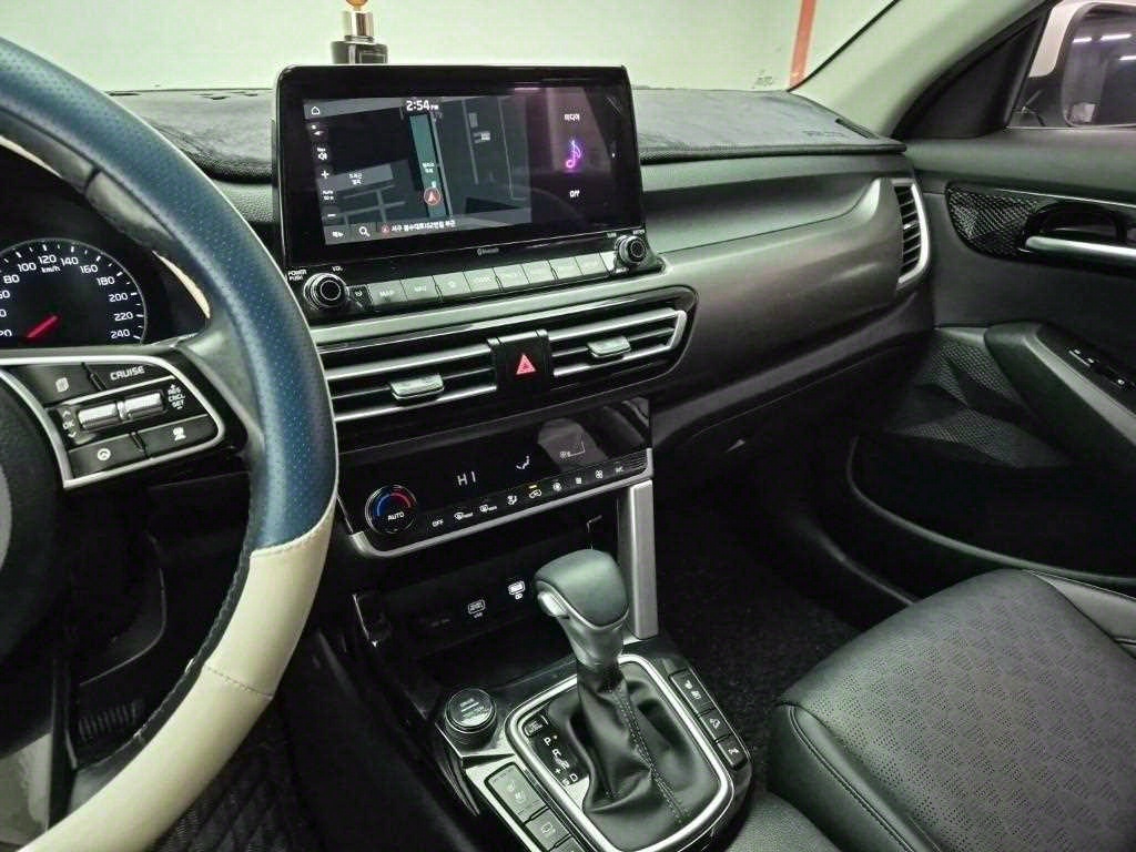 KIA Seltos - Vista 10