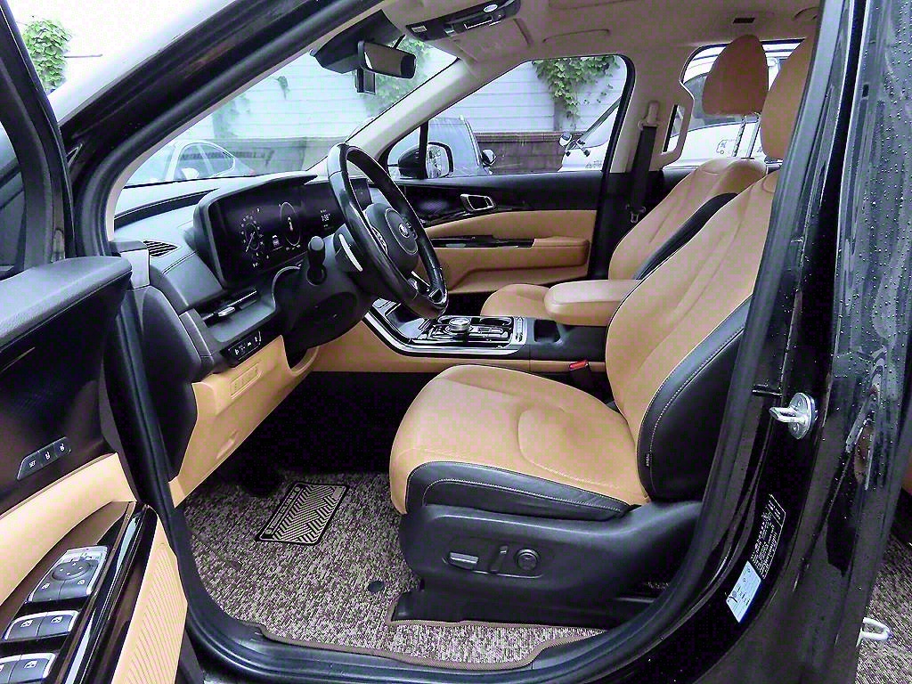 KIA Carnival - Vista 5