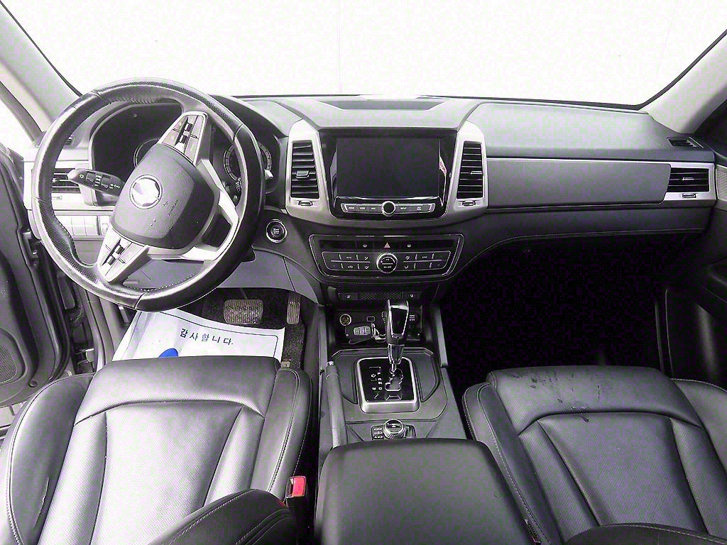 Ssangyong Rexton - Vista 8