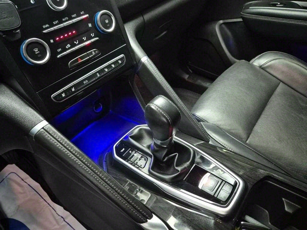 SAMSUNG QM6 - Vista 8