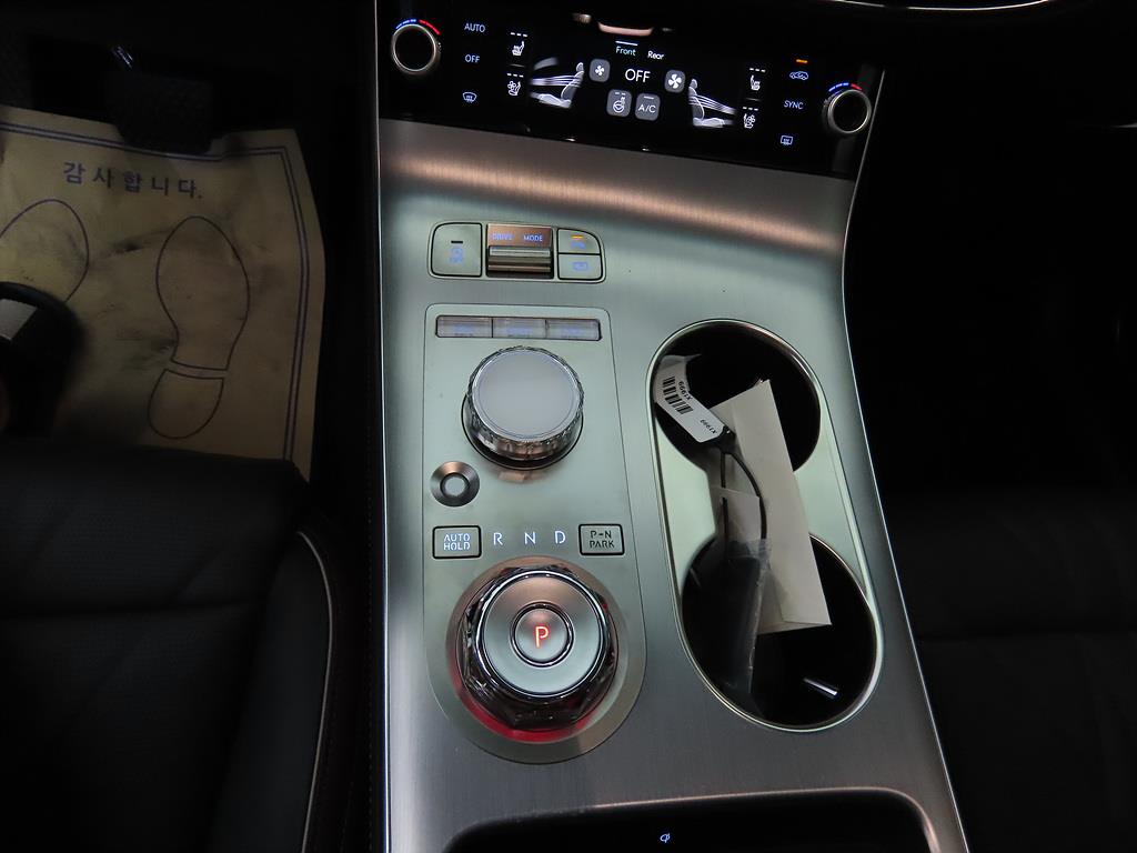 Genesis GV70 - Vista 11