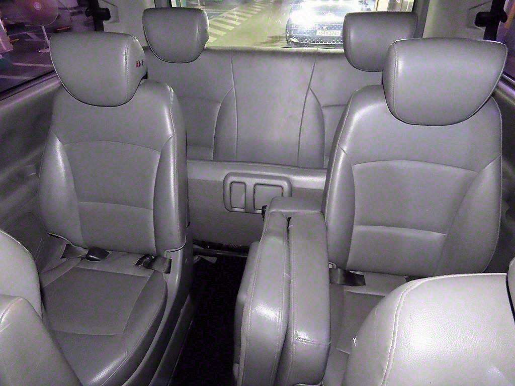 HYUNDAI Starex - Vista 8