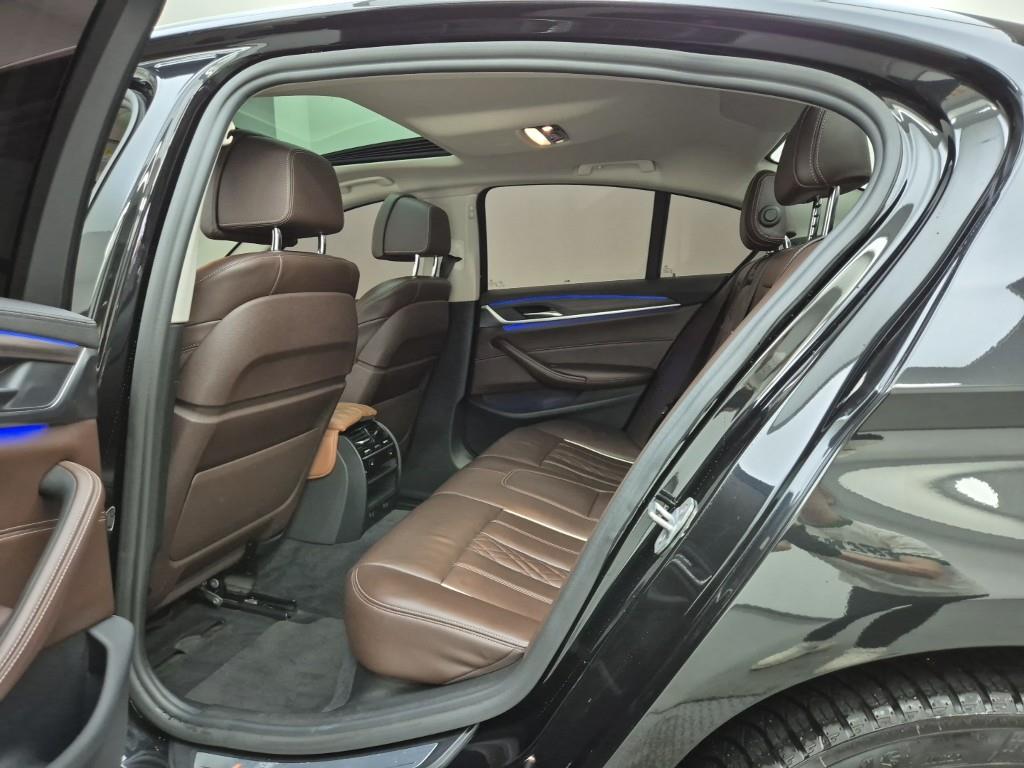 BMW 5 Series - Vista 12