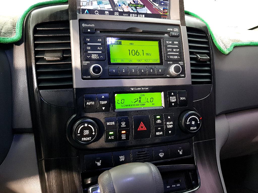 KIA Carnival - Vista 11