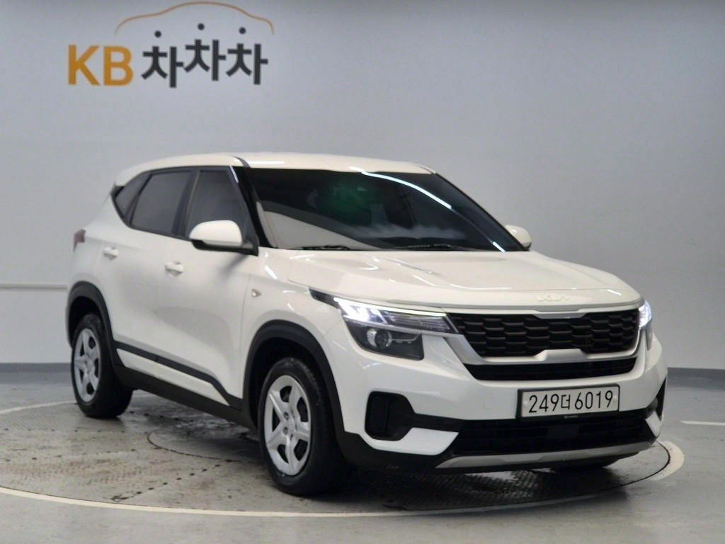 KIA Seltos - Vista 4